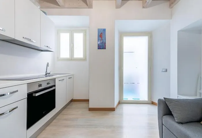 La Perla カルロフォルテ